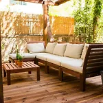 Luxurious With Private Garden Apartman Split