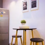Luxurious With Private Garden Apartman *