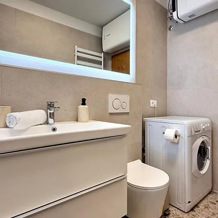 Apartamento Luxurious With Private Garden Split