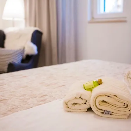 Apartamento Luxurious With Private Garden Split