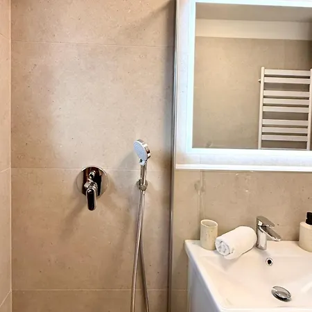 Apartamento Luxurious With Private Garden *