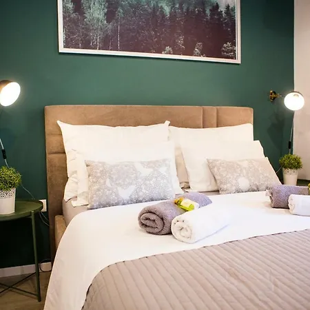 Apartamento Luxurious With Private Garden Split